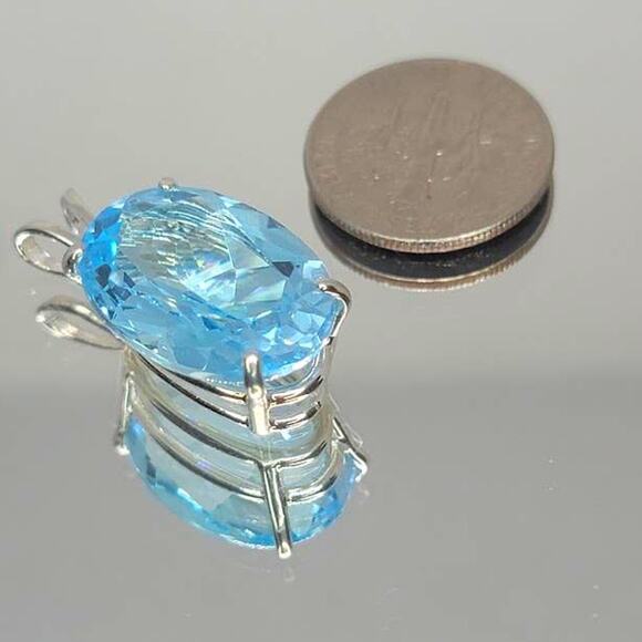 15 Carat Flawless (IF) Blue Topaz Pendant!! - Picture 4 of 12